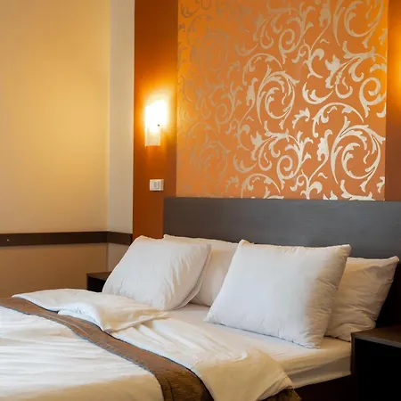La Riva Hotel