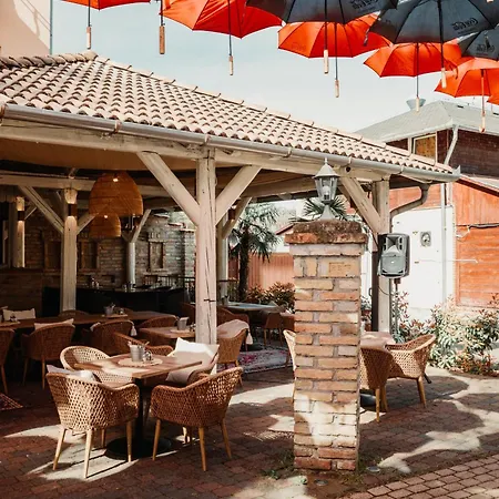 La Riva Hotel